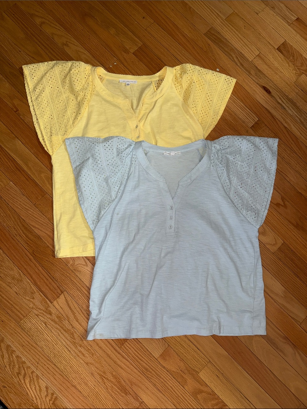 Jane & Delancey❗️BUNDLE❗️Eyelet Flutter Sleeve Light Blue Yellow Tee Set